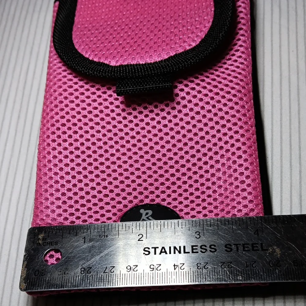 Running Buddy Mini Magnetic Pink Mesh Phone Holder